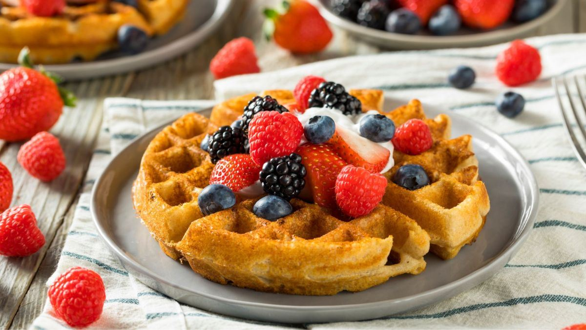mua Bột Làm Bánh Waffle Trộn Sẵn Gold Bone Hộp 400g